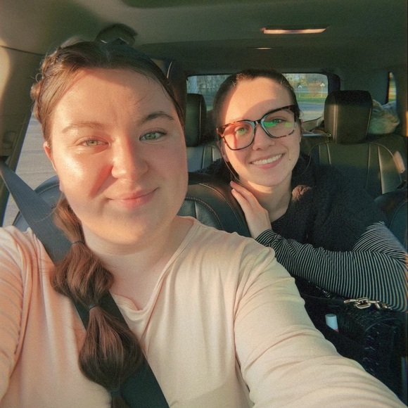 Meet your Posher, Natalie - Picture 6 of 7